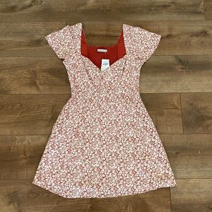 COPY - NWT Abercrombie & Fitch Dress